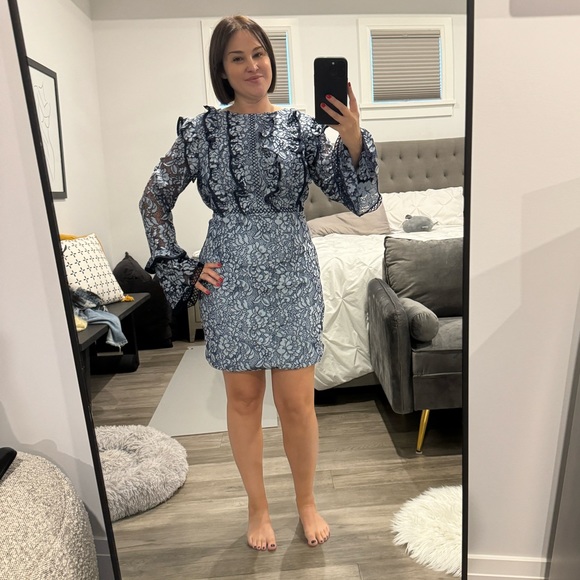 Keepsake lace dress - Picture 10 of 10